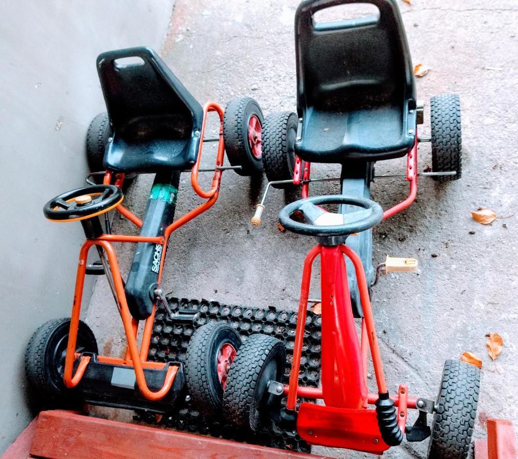 Ow Wilk - Pokoje I Domki Z Aneksami Kuchennymi, Parking, Plac Zabaw Łeba Eksteriør billede